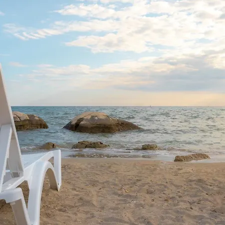 Villa Tina With Pool