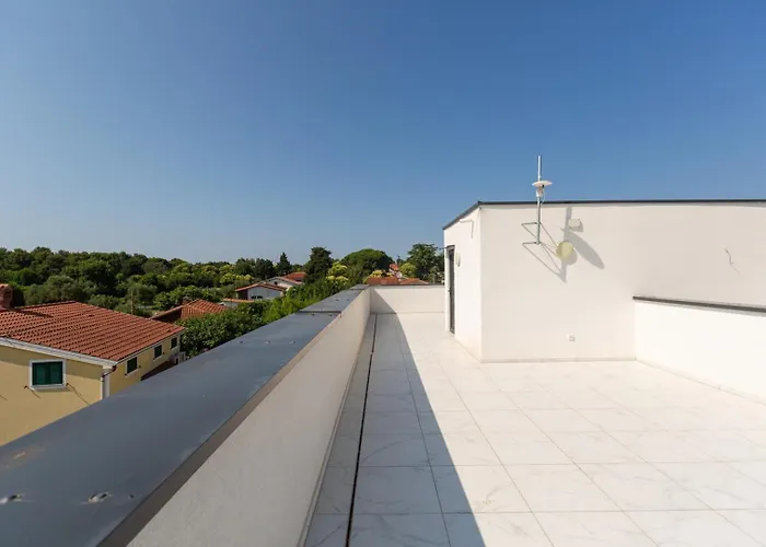 빌라 Tina With Pool 사부드리자